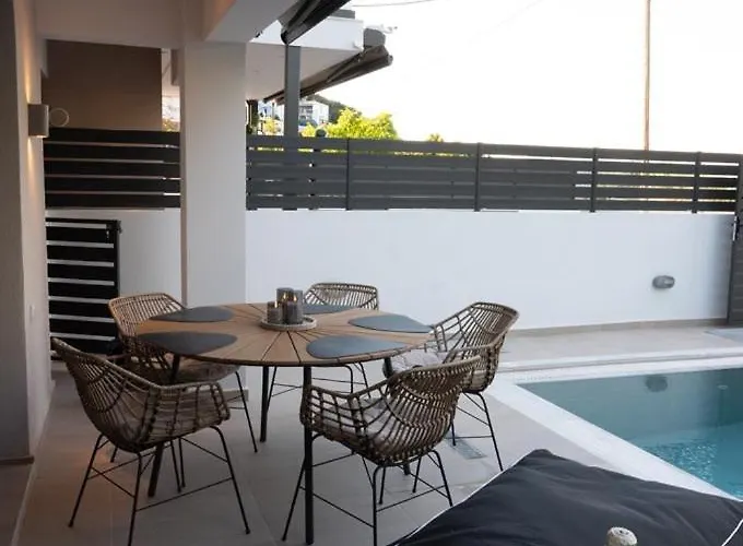 Luxury Private With Pool & Jacuzzi By Kla Vilă *