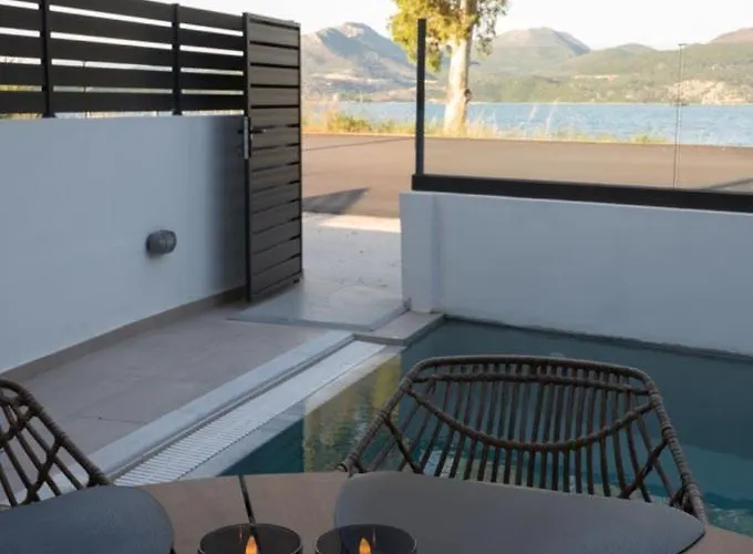 Luxury Private With Pool & Jacuzzi By Kla Nikiana