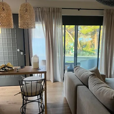Kla Luxury Boutique With Pool & Jacuzzi By Westbooking Gr Willa