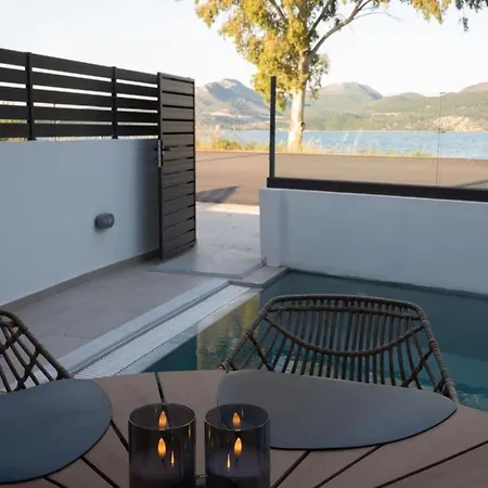 Kla Luxury Private Villa With Pool & Jacuzzi By Project 86 Ike Nikiana