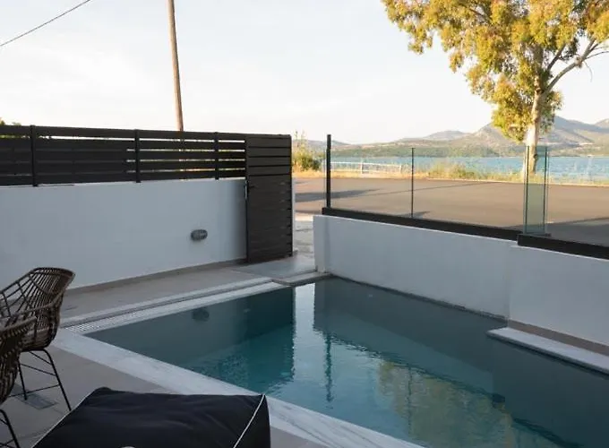 Luxury Private With Pool & Jacuzzi By Kla Вилла Никиана